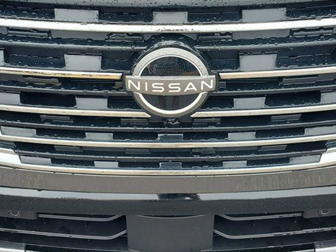 New 2026 Nissan Rogue Platinum w/ Platinum Premium Package AWD/4WD image 9