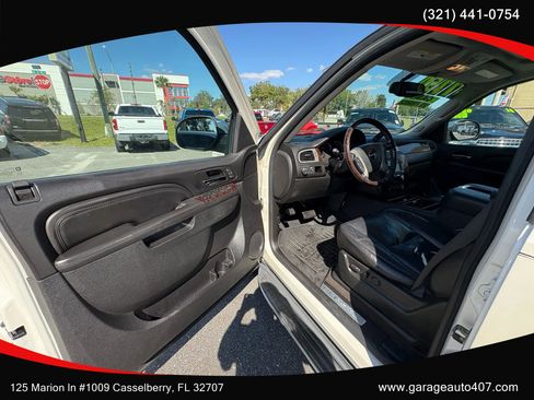Used 2010 GMC Yukon Denali image 9