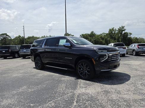 New 2026 Chevrolet Suburban Premier w/ Sun And Tow Package RWD image 2