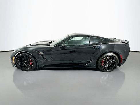 Used 2015 Chevrolet Corvette Z06 w/ 2LZ Preferred Equipment Group RWD image 2