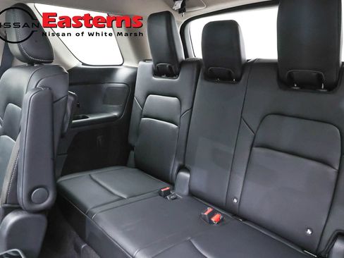 Used 2024 Nissan Pathfinder SL AWD/4WD image 33