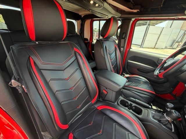Used 2025 Jeep Gladiator Sport AWD/4WD image 34