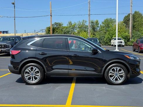 Certified 2022 Ford Escape SEL AWD/4WD image 2