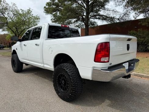 Used 2017 RAM 2500 SLT image 3