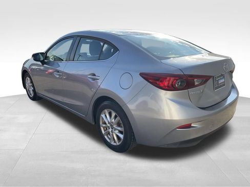 Used 2016 MAZDA MAZDA3 i Sport w/ Preferred Equipment Package FWD image 7