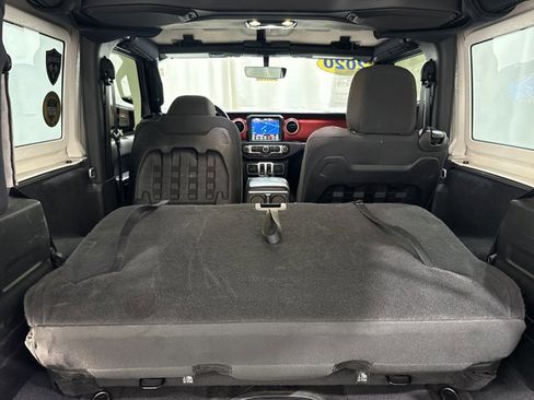 Used 2020 Jeep Wrangler Rubicon w/ LED Lighting Group AWD/4WD image 27