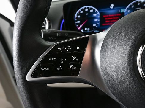 Certified 2025 Mercedes-Benz GLB 250 image 10