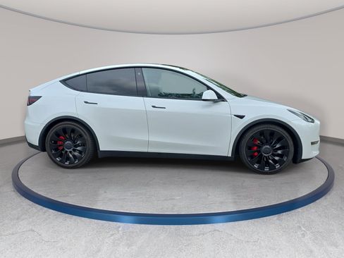 Used 2022 Tesla Model Y Performance AWD/4WD image 5