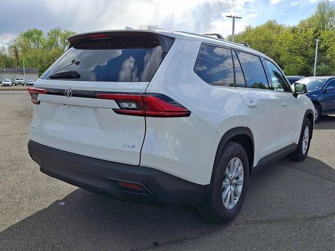 Used 2024 Toyota Grand Highlander XLE image 26