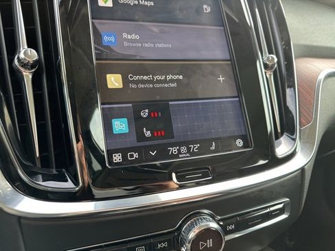 Certified 2025 Volvo V60 B5 Cross Country Plus image 27