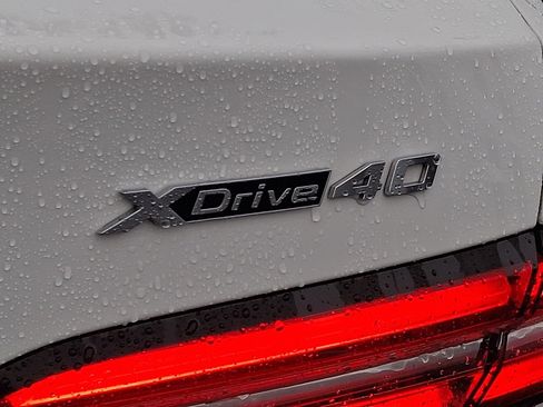 Used 2025 BMW i5 xDrive40 w/ Premium Package image 27