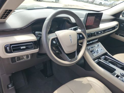 Certified 2023 Lincoln Aviator Reserve w/ Equipment Group 201A AWD/4WD image 13