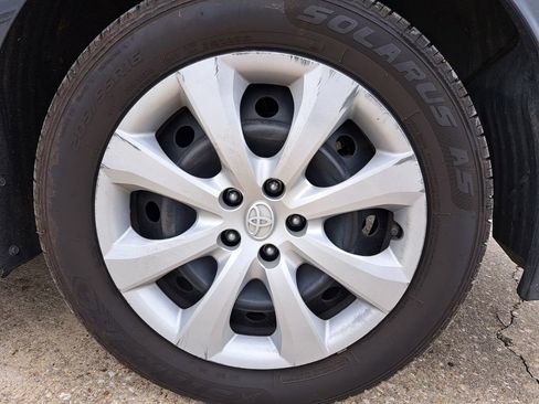 Used 2024 Toyota Corolla LE image 25