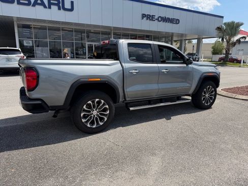 Used 2023 GMC Canyon Denali AWD/4WD image 3