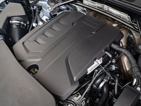 New 2025 Audi Q5 Premium Plus image 37