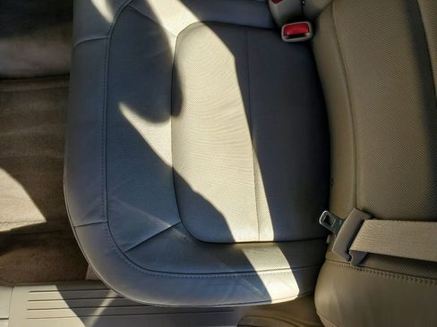 Used 2004 Cadillac De Ville DHS w/ Equipment Group image 26