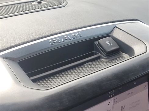 Certified 2024 RAM 3500 Big Horn image 28