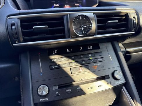Used 2019 Lexus IS 300 300 w/ Premium Package image 19