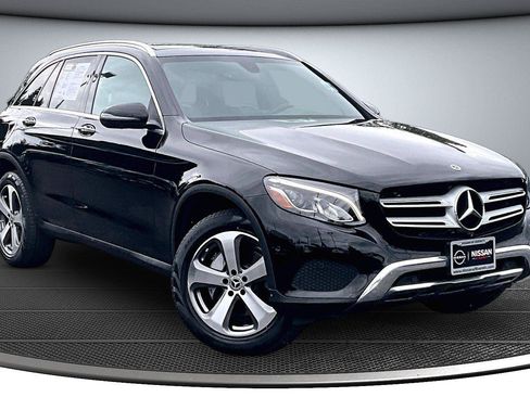 Used 2018 Mercedes-Benz GLC 300 4MATIC image 1