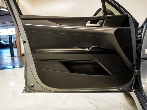 Used 2022 Kia K5 LX image 18