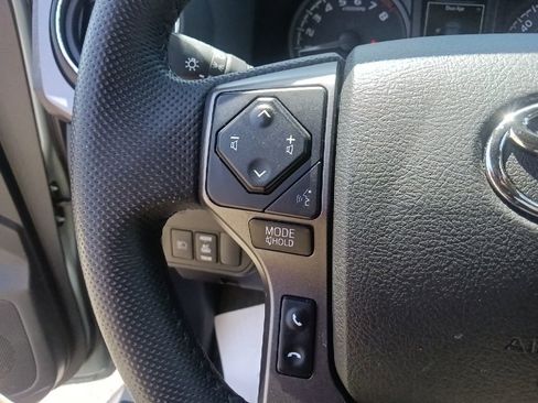 Used 2023 Toyota Tacoma TRD Off-Road AWD/4WD image 18