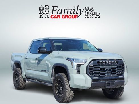 Used 2024 Toyota Tundra Limited AWD/4WD image 2