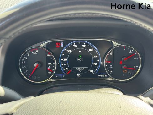 Used 2021 GMC Acadia AT4 w/ Technology Package image 15