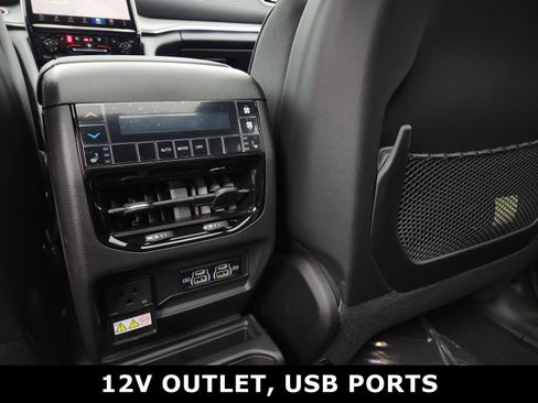 New 2025 Jeep Grand Cherokee L Overland w/ Luxury Tech Group IV image 11