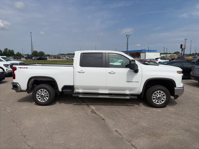 Used 2025 Chevrolet Silverado 2500 LT w/ Convenience Package AWD/4WD image 7