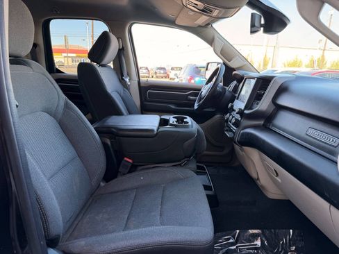 Used 2019 RAM 1500 Big Horn AWD/4WD image 12
