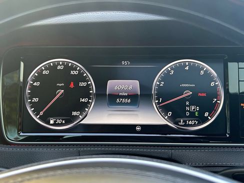 Used 2016 Mercedes-Benz S 550 Sedan image 19