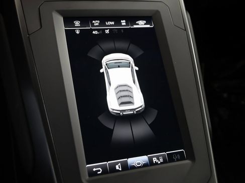 Used 2022 Lamborghini Huracan EVO image 10