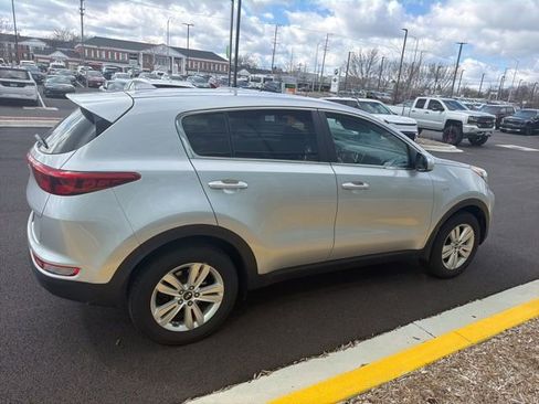 Used 2019 Kia Sportage LX image 16