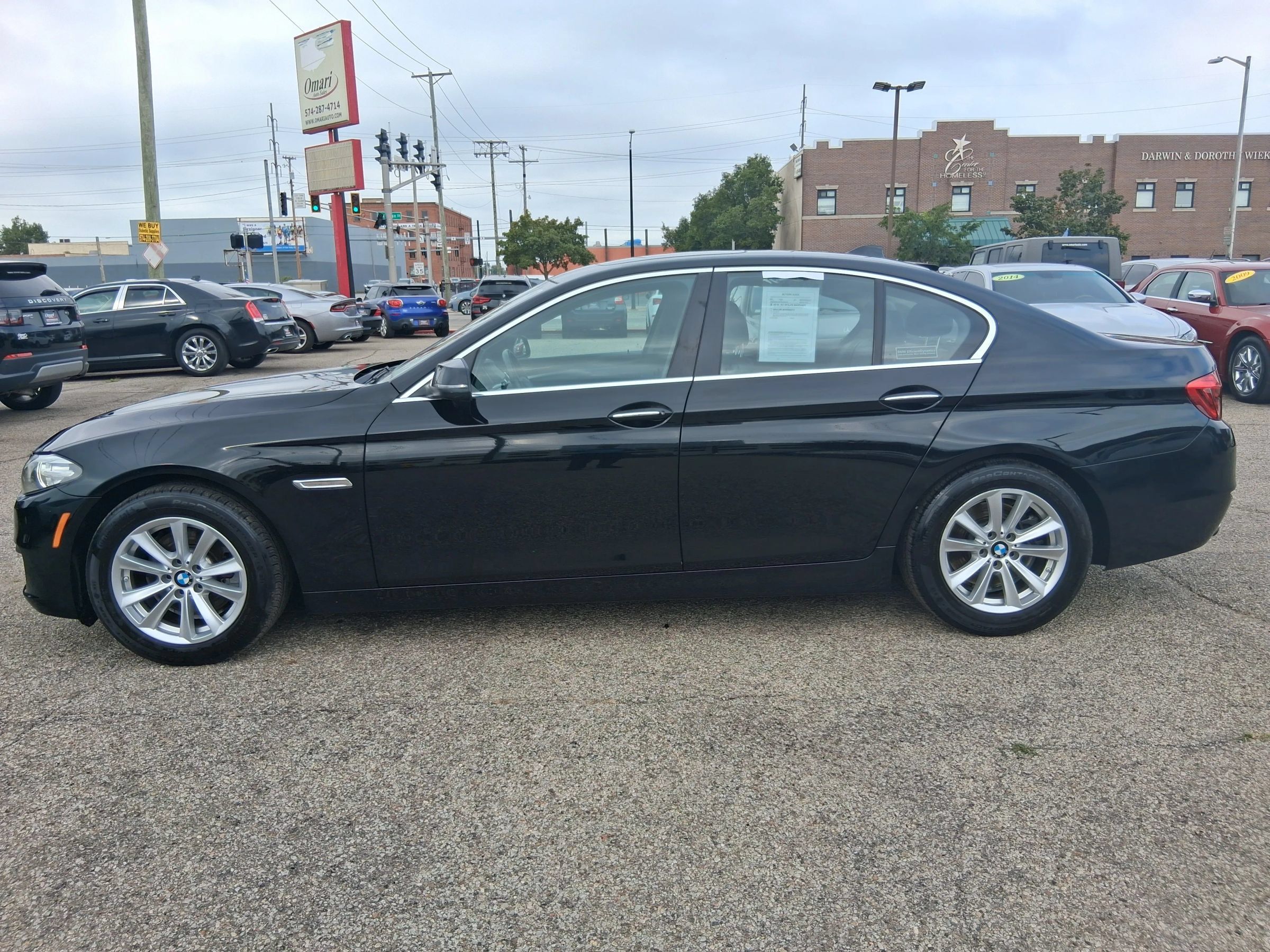 Used 2014 BMW 528i xDrive Sedan AWD/4WD image 3
