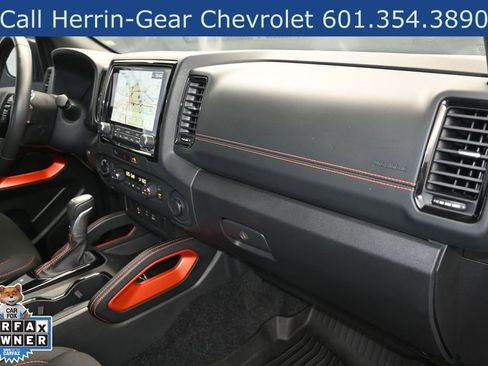 Used 2024 Nissan Frontier PRO-4X w/ Technology Package AWD/4WD image 26