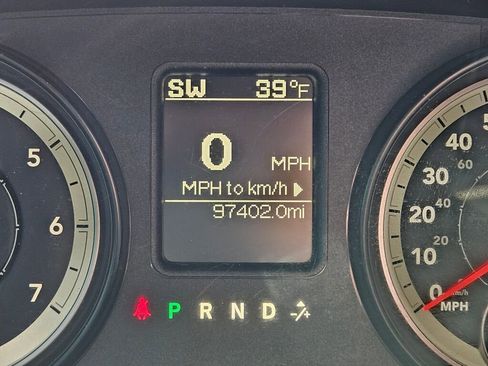 Used 2014 RAM 1500 Classic SLT w/ Remote Start & Security Group image 4