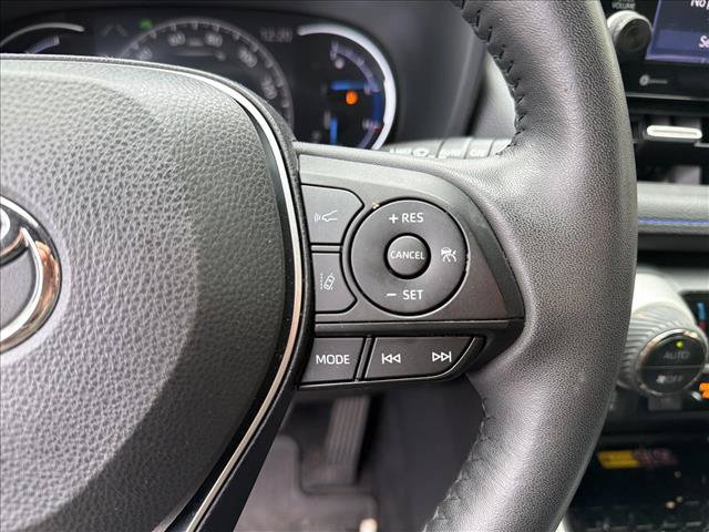 Used 2022 Toyota RAV4 XSE AWD/4WD image 15
