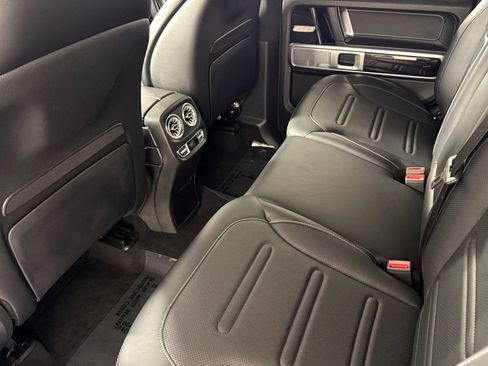 Used 2021 Mercedes-Benz G 550 image 11