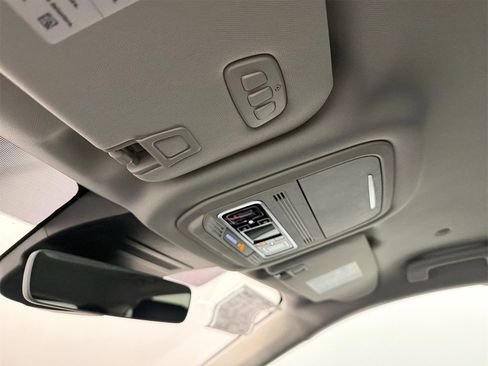 New 2026 Lincoln Nautilus Premier image 31