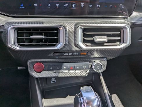 Used 2025 Ford Mustang Premium RWD image 24