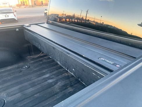 Used 2018 RAM 2500 Tradesman w/ Chrome Appearance Group image 17