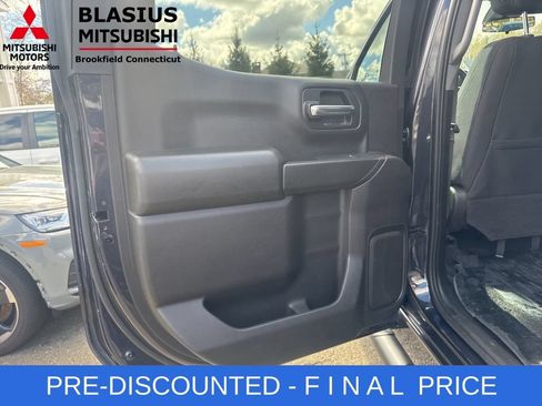 Used 2024 Chevrolet Silverado 1500 Custom Trail Boss w/ LPO, Dark Essentials Package AWD/4WD image 16