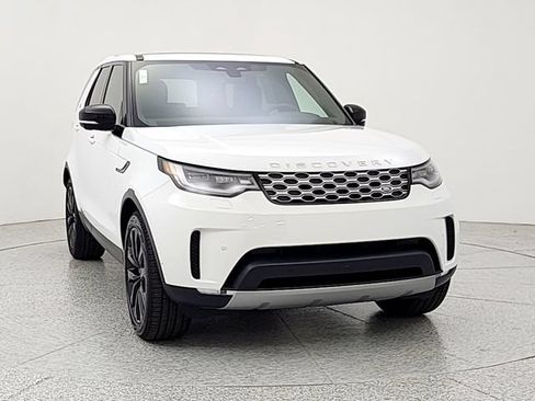 New 2026 Land Rover Discovery S AWD/4WD image 2