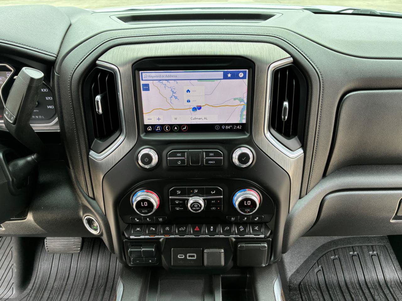 Used 2020 GMC Sierra 1500 Denali w/ Denali Ultimate Package AWD/4WD image 23