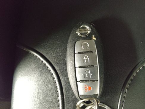 Used 2021 Nissan Rogue Sport SV w/ Technology Package image 32