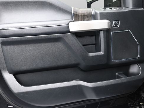 Used 2020 Ford F250 Lariat w/ Tremor Off-Road Package image 15