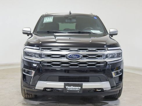 Used 2022 Ford Expedition Max Platinum image 3