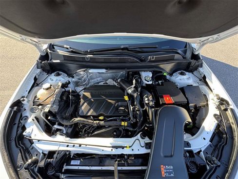 Used 2024 Buick Envista Preferred image 12