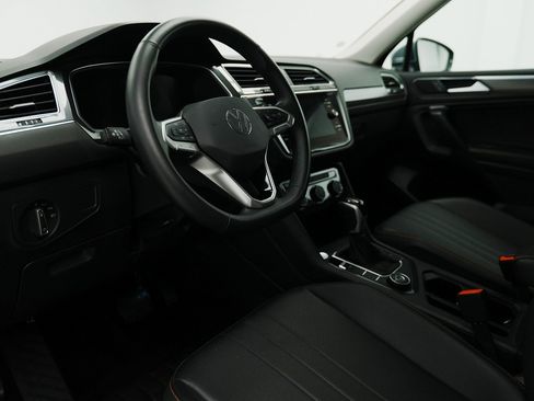 Used 2024 Volkswagen Tiguan Wolfsburg Edition image 20