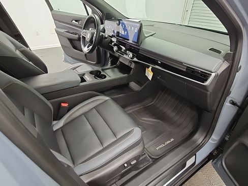 Used 2024 Honda Prologue Touring image 40